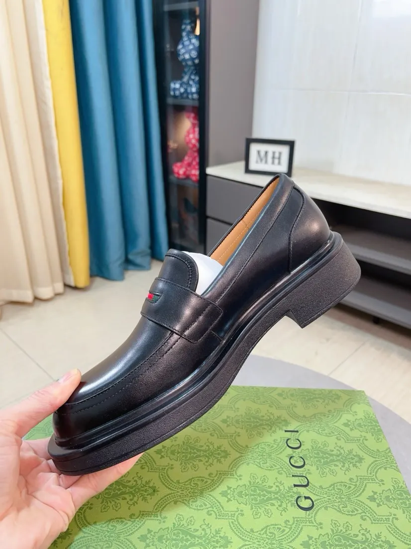 Men's shoes 💰500🌹🌹【GUCCI】The most popular classic Gucci leather shoes. Synchronized with the official website, the upper is made of Italian first-layer cowhide ➕cowhide lining, with unique brand and unique craftsmanship. Highlighting the hot style of the new year. Stop hesitating, stop wandering, get it now. Number: 38--44